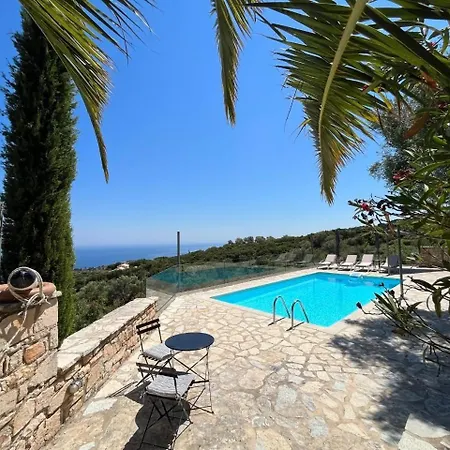 Villa Ionis *